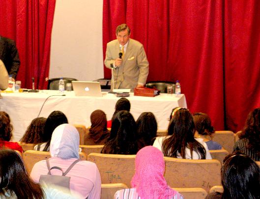 25 teacher college.jpg - Dr Deans presentation at a Teacher?s College answers the incredulous question of why the knowledge of Consciousness-Based Education had never been introduced before.